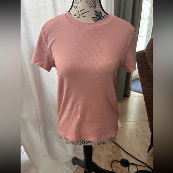 Monki Blush Short Sleeve Tee - Picture 1 of 3